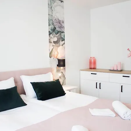 Nad Zylica Przy Deptaku - Dream Lägenhet